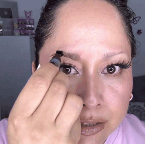 Applicateur à sourcils